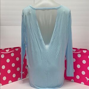 NWT VICTORIA SECRET LONG SLEEVE (run big